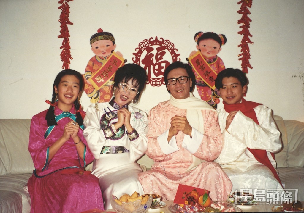 謝霆鋒是「四哥」謝賢與狄波拉的大仔,從小就受到傳媒關注。 謝霆鋒是「四哥」謝賢與狄波拉的大仔,從小就受到傳媒關注。