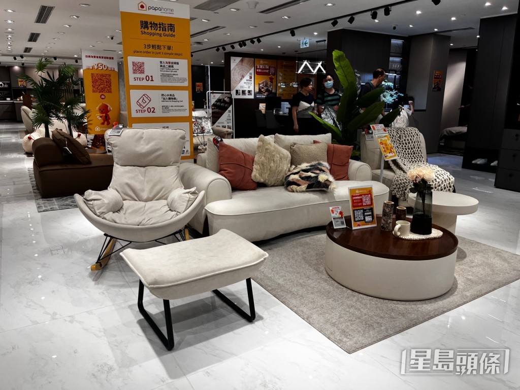 尖沙咀中港城淘寶實體店。李健威攝 尖沙咀中港城淘寶實體店。李健威攝