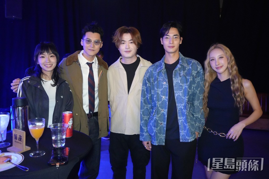 李靖筠、洪卓立(Ken)、許靖韻(Angela)、楊天宇(Angus)都在場。 李靖筠、洪卓立(Ken)、許靖韻(Angela)、楊天宇(Angus)都在場。