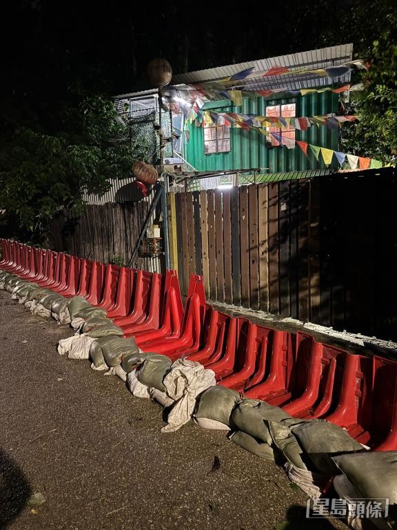 多間收容所「超前部署」，大幅減低毛孩在風雨中的受傷風險。 受訪者提供