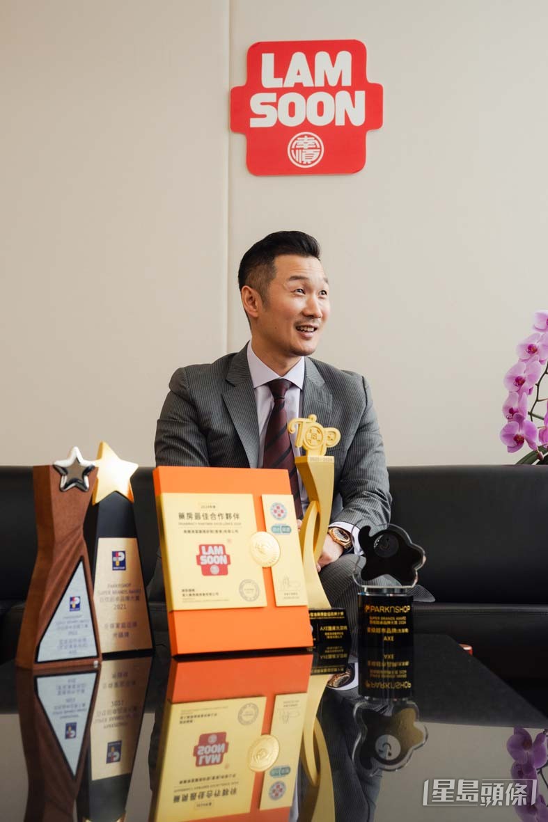 林學瀚稱集團利用不同的市場數據和分析用家喜好,研發最貼合消費者需求的產品,因此一直是市場的領導者。 林學瀚稱集團利用不同的市場數據和分析用家喜好,研發最貼合消費者需求的產品,因此一直是市場的領導者。