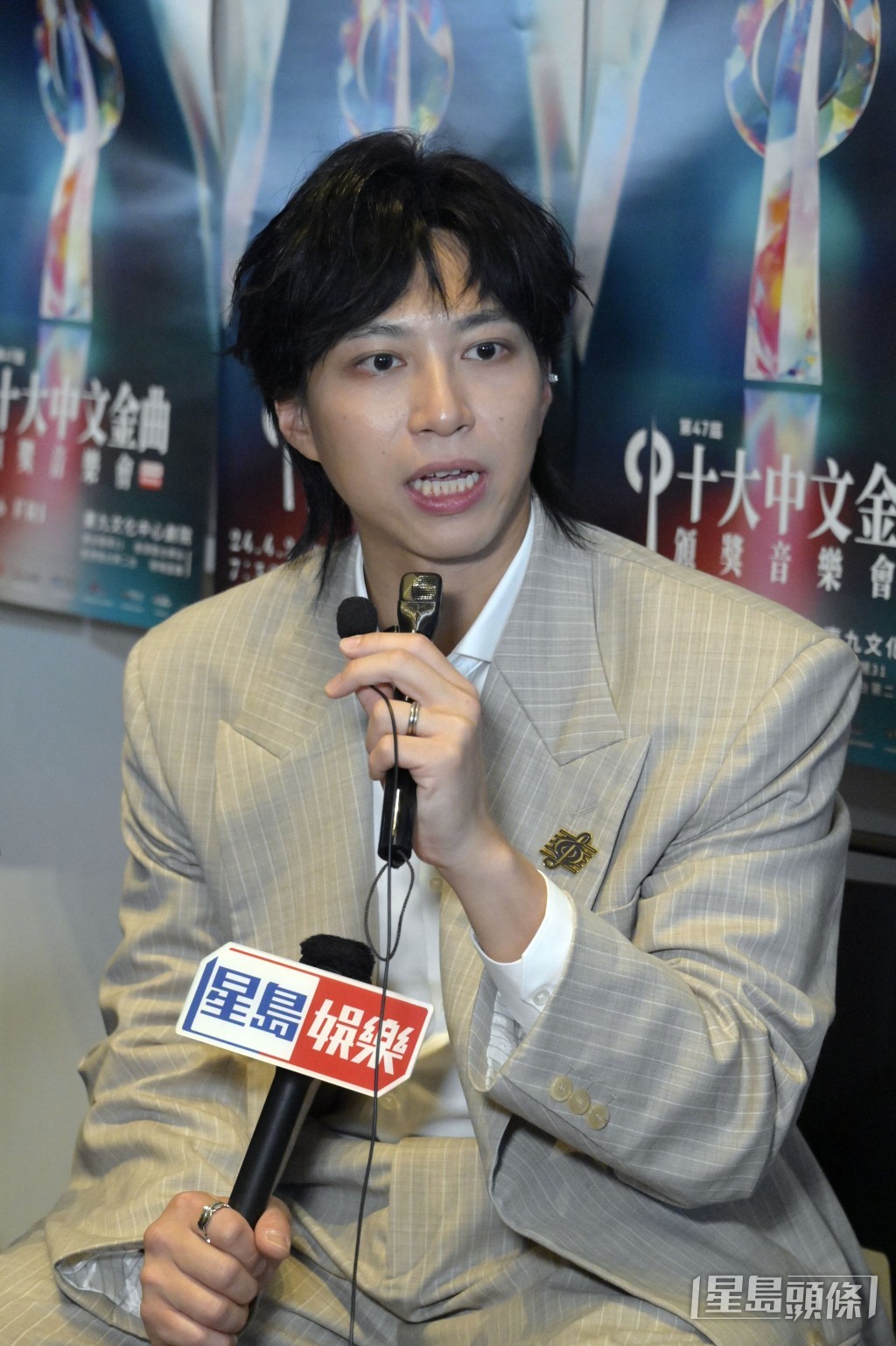 早前坤哥問監製製作一首歌曲的價錢，才知道已經上漲了近三成。
