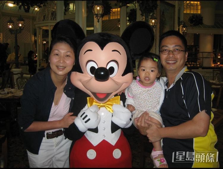 Diana難忘當年與丈夫和兒子一同做出決定，迎接女兒Agnes回家。