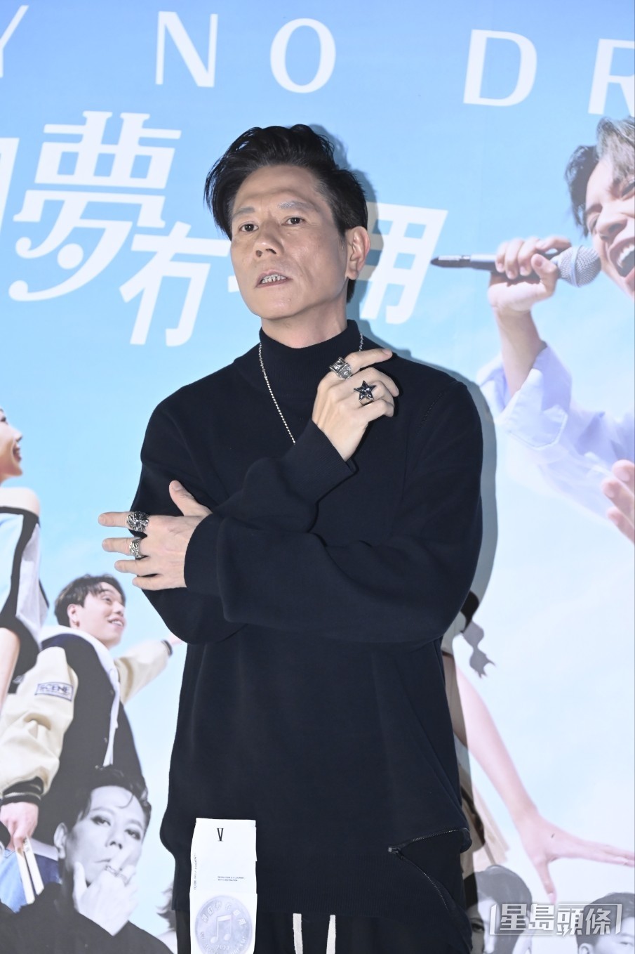 雷有輝曾與李麗珍拍拖兩年。 雷有輝曾與李麗珍拍拖兩年。