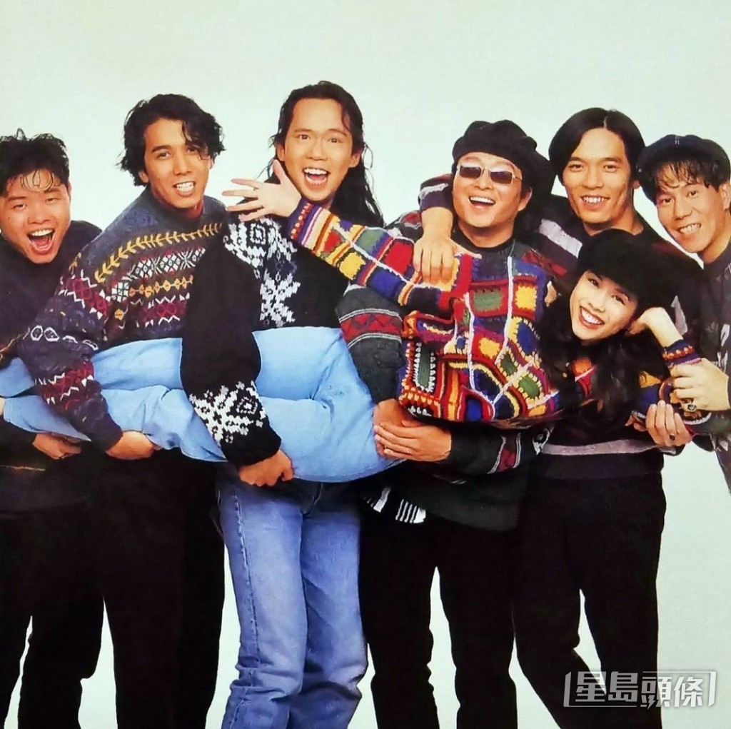 1993年太極樂隊托起莫文蔚的合照好經典。