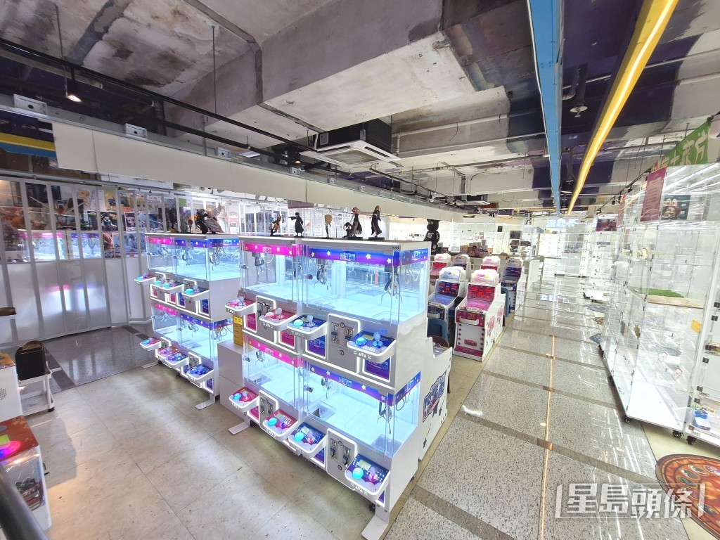 店舖“打通”45个相连小舖位。