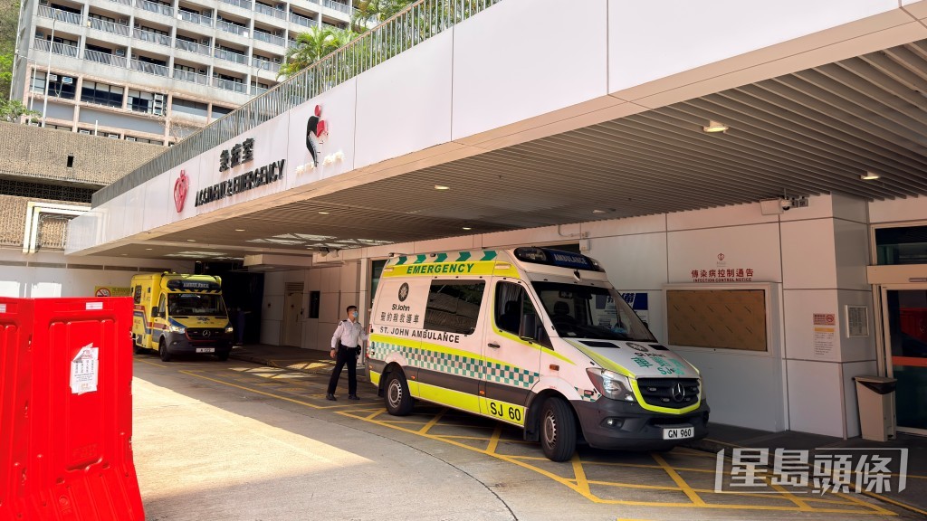 事主送往东区医院抢救不治。 事主送往东区医院抢救不治。