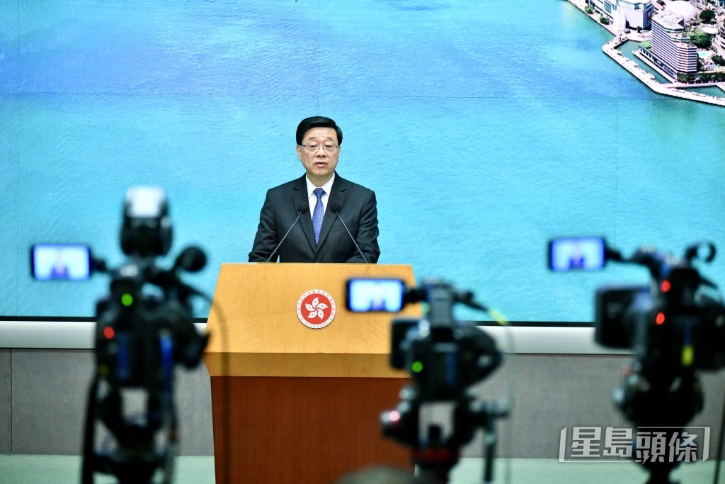行政長官李家超表示,任何組織因換屆出現人士更替屬正常。 行政長官李家超表示,任何組織因換屆出現人士更替屬正常。