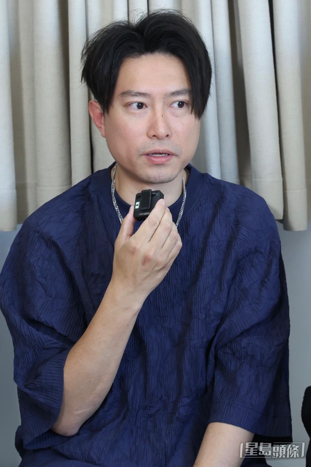 禤振華表示並不認識片中阿婆。 禤振華表示並不認識片中阿婆。