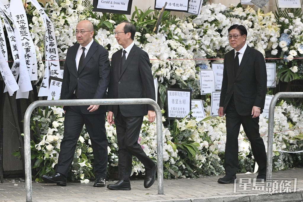 左起:馬會事務執行總監譚志源、前財政司司長梁錦松、貿發局主席馬時亨。 左起:馬會事務執行總監譚志源、前財政司司長梁錦松、貿發局主席馬時亨。