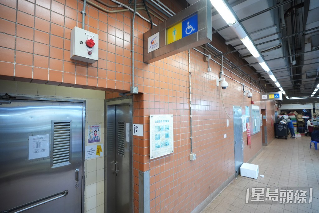 西營盤街市公廁。劉駿軒攝