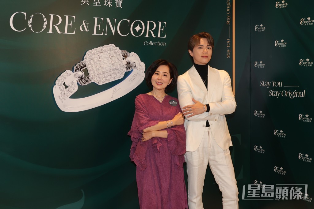 張敬軒指Core代言堅持信念，不忘初心，Encore代表傳承，fans的encore是對他的肯定。