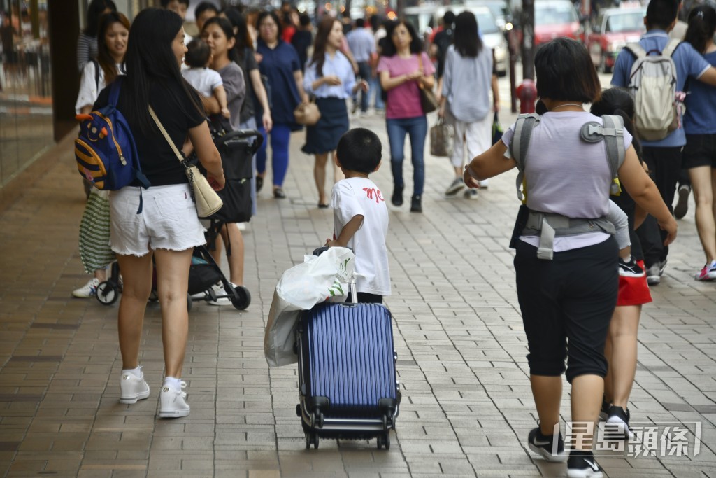 姚柏良指目前旅客对服务式消费的需求增长幅度远远大于对商品消费的需求。资料图片