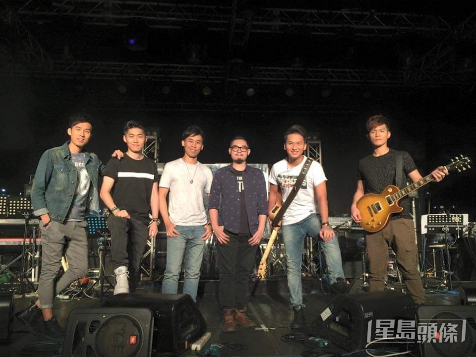 2015年曾组乐队sp'ACE。