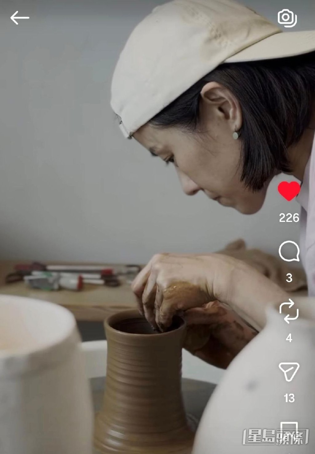 林嘉欣學做陶瓷7年。