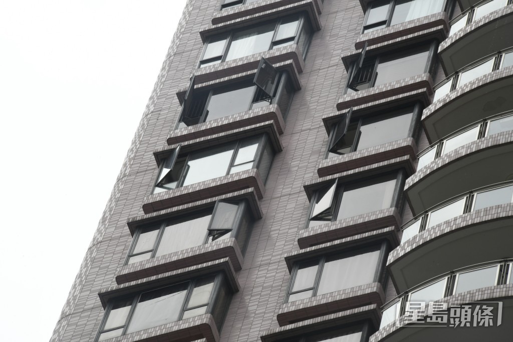 現場為半山羅便臣道5號一住宅單位。 現場為半山羅便臣道5號一住宅單位。