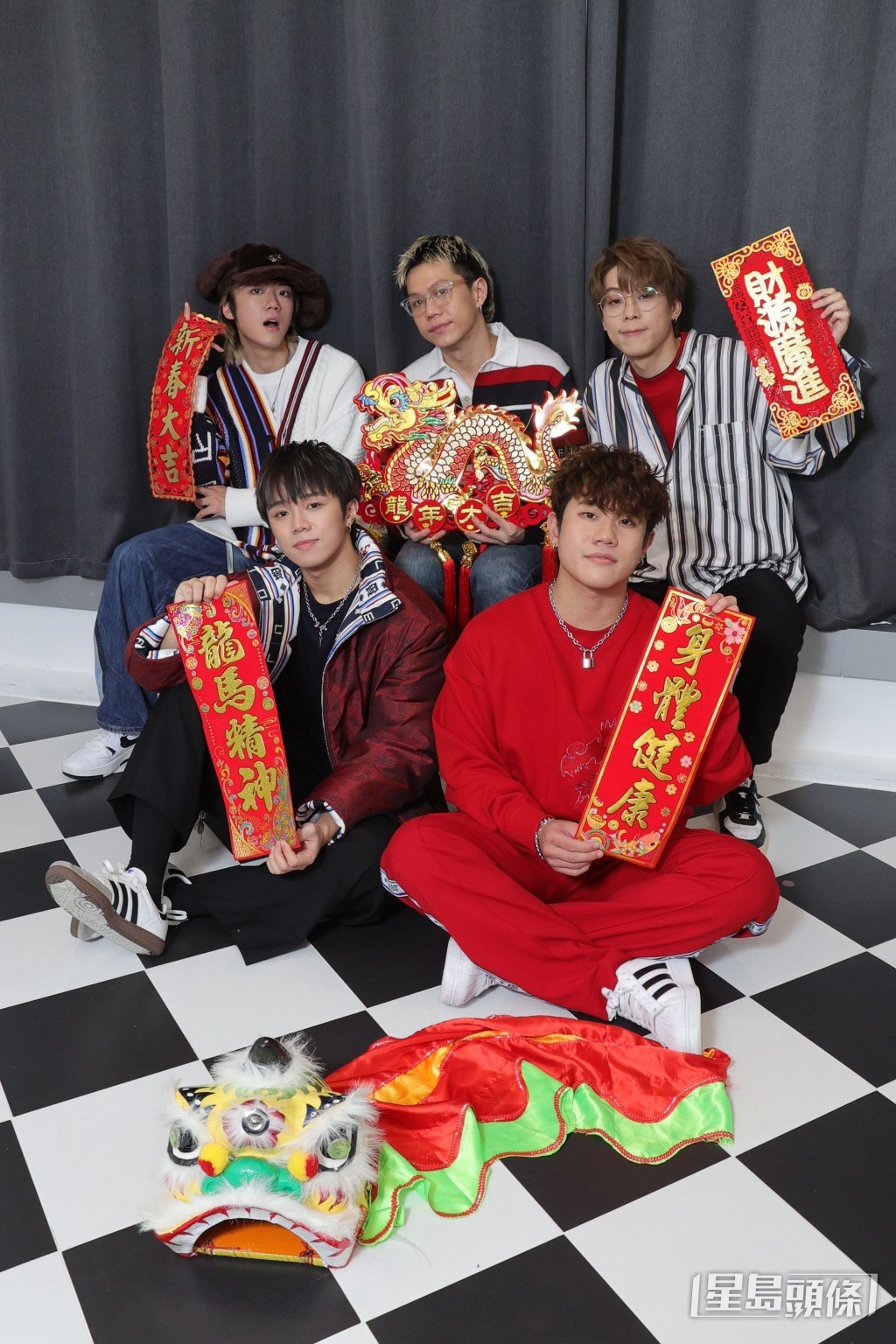 5子均出身自《全民造星5》。 5子均出身自《全民造星5》。 