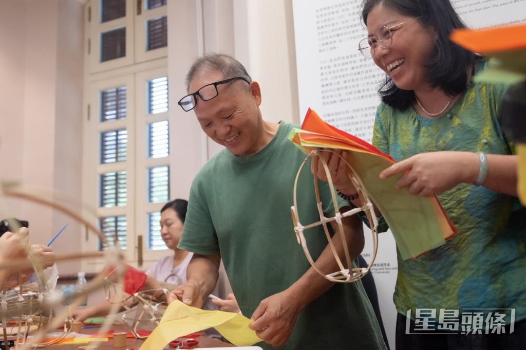 吴江干认为扎作诞生之初，源于「百家齐」的民间节庆活动，共同扎作能凝聚社区感情。