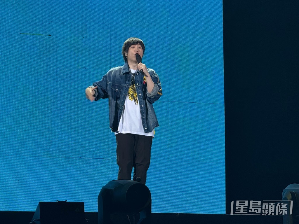 五月天坦言只要還有一個人願意聽,五月之約還在。 五月天坦言只要還有一個人願意聽,五月之約還在。