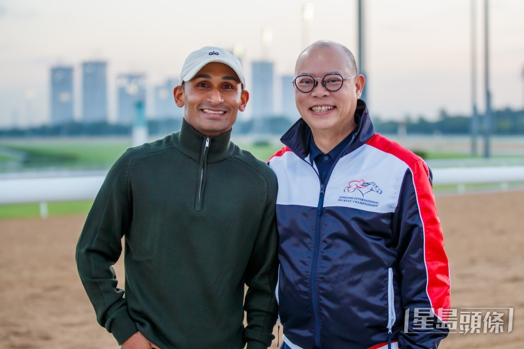 騎師田泰安及練馬師蘇偉賢一同出席美丹馬場的晨操。 騎師田泰安及練馬師蘇偉賢一同出席美丹馬場的晨操。