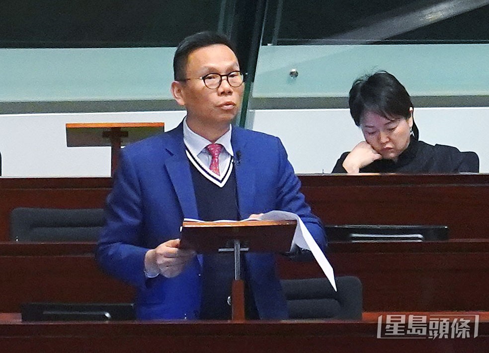 陳恒鑌認為油價應對措施主要為紓緩業界壓力，估計乘客仍需支付全額隧道費。資料圖片