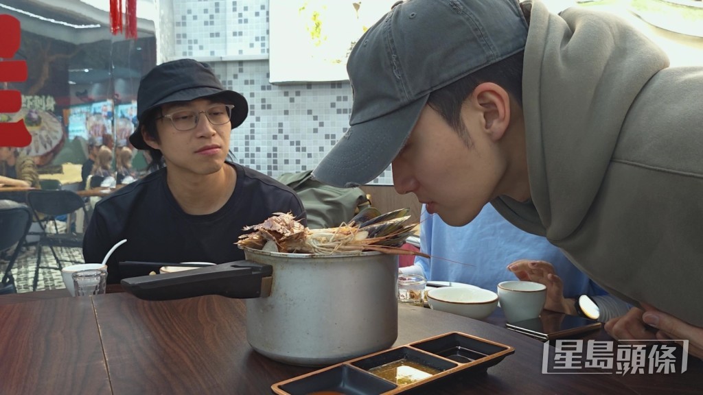 吳業坤、周嘉洛為拍節目可以去得好盡。