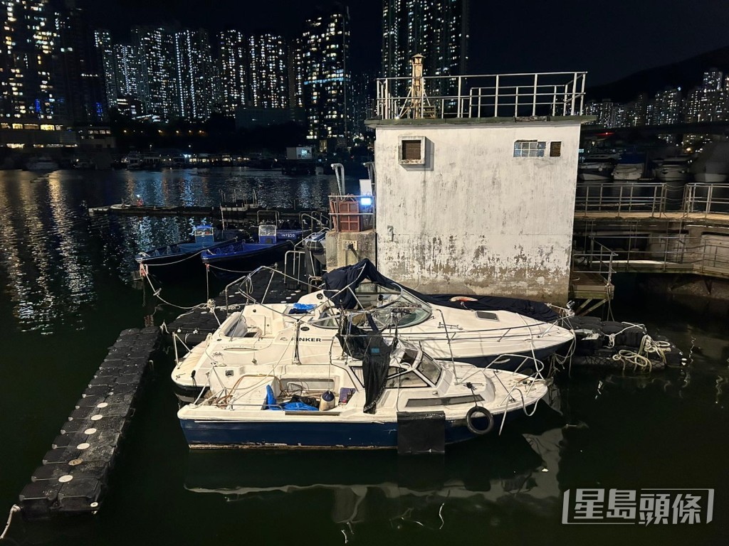 警方先後發現兩艘藏毒遊艇。曾志恆攝