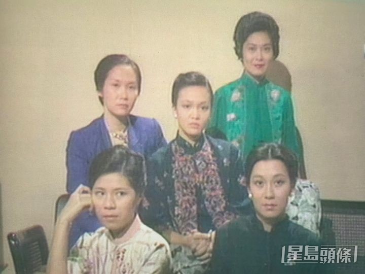 琳琳姐（後左一）在1980年TVB劇《輪流轉》的演出吸引導演。