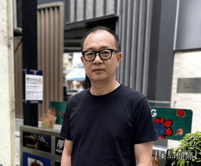 附近街坊謝生。 附近街坊謝生。