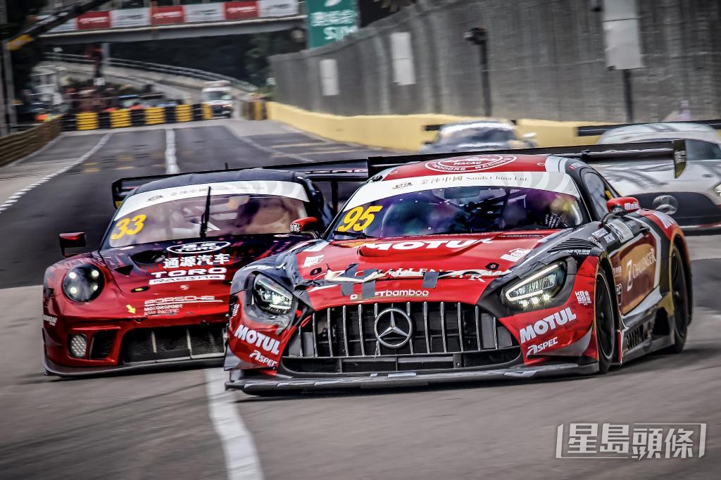 2021年,歐陽若曦出戰澳門GT盃,在首回合失控撞牆,經車隊通宵搶修戰車後成功奪冠。 受訪者提供 2021年,歐陽若曦出戰澳門GT盃,在首回合失控撞牆,經車隊通宵搶修戰車後成功奪冠。 受訪者提供