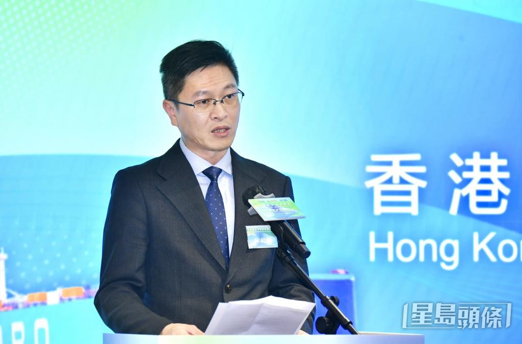 航运交通界议员林铭锋乐见政府提供港口费优惠,以吸引国际班轮使用岸电。 航运交通界议员林铭锋乐见政府提供港口费优惠,以吸引国际班轮使用岸电。