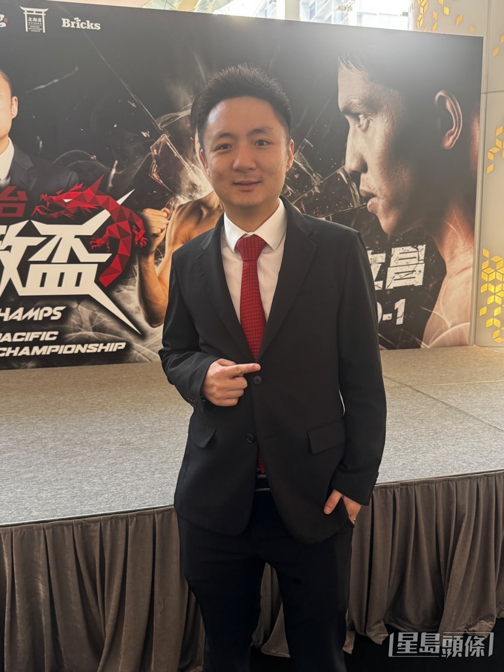 鍾培生指若網民想睇梅啟明上擂台,後者要先確定可以打3回合。 鍾培生指若網民想睇梅啟明上擂台,後者要先確定可以打3回合。