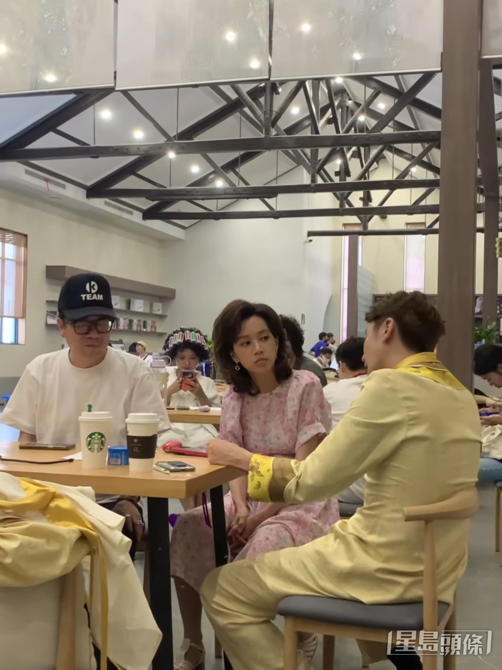 傅嘉莉上載與洪永城演這場戲前的排戲片段。