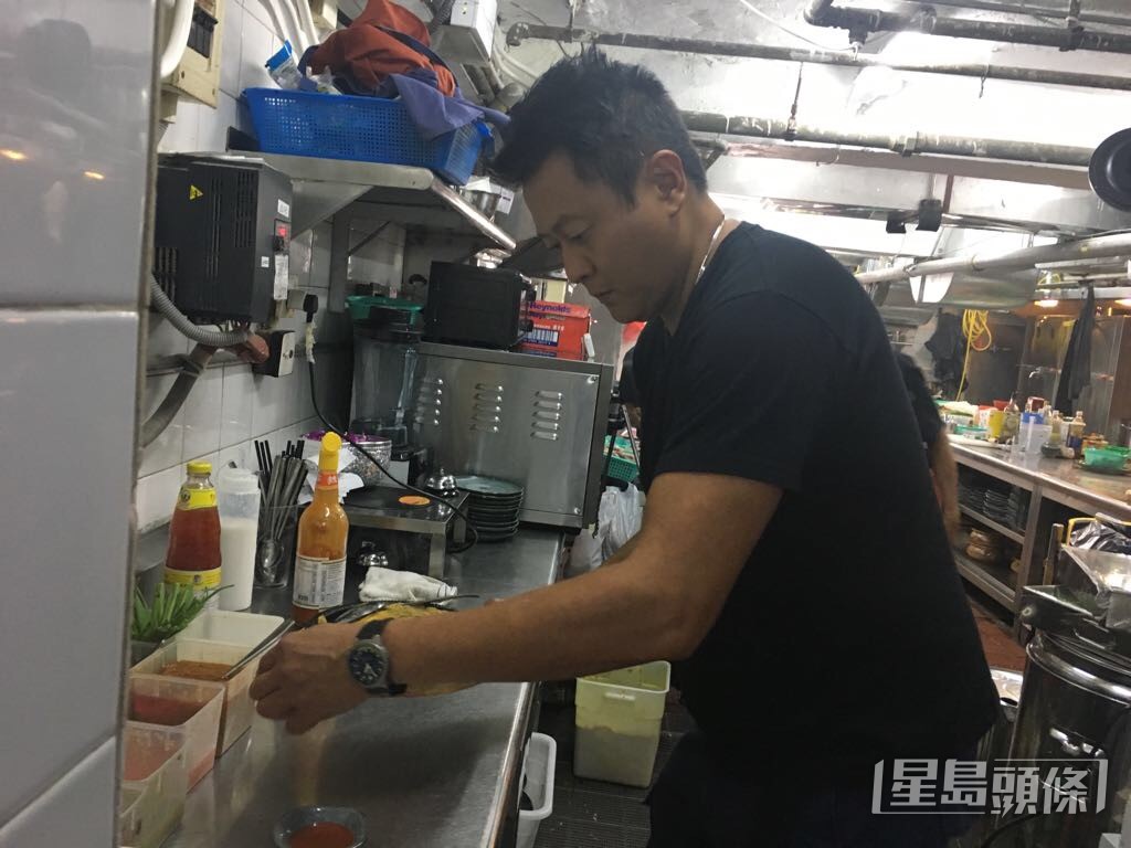 日前魏駿傑創辦的餐廳亦宣布結業，更表示捱得過山竹超強颱風、疫情，卻敵不過「全面通關」。