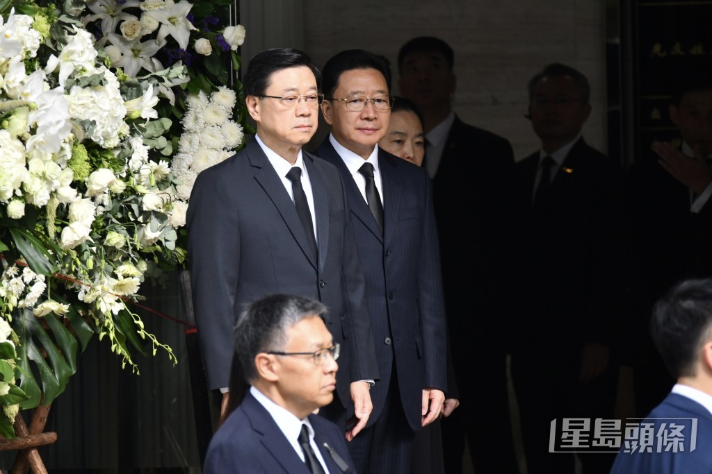 行政长官李家超、中联办主任周霁。 行政长官李家超、中联办主任周霁。