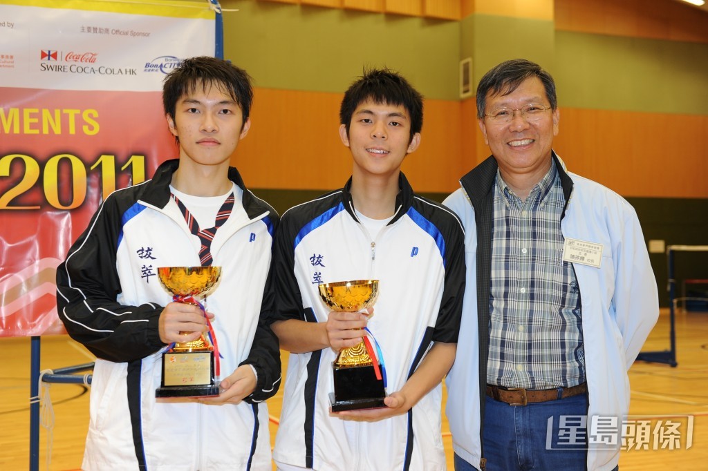 伍家朗（左）当时已被视为香港羽毛球坛新星。