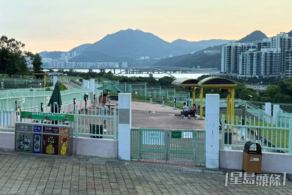 受毒狗事件影響,將軍澳寵物公園人流明顯減少。 麥鍵瀧攝 受毒狗事件影響,將軍澳寵物公園人流明顯減少。 麥鍵瀧攝