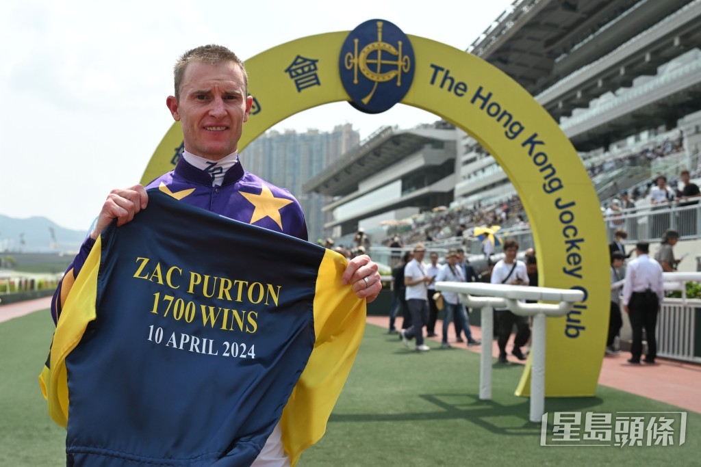 香港賽馬會祝賀潘頓於上周三贏得他在港的第一千七百場頭馬。