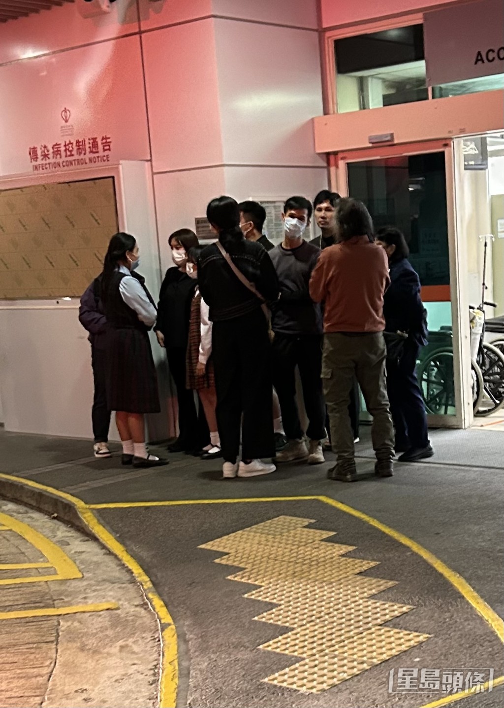 家屬趕至醫院了解。