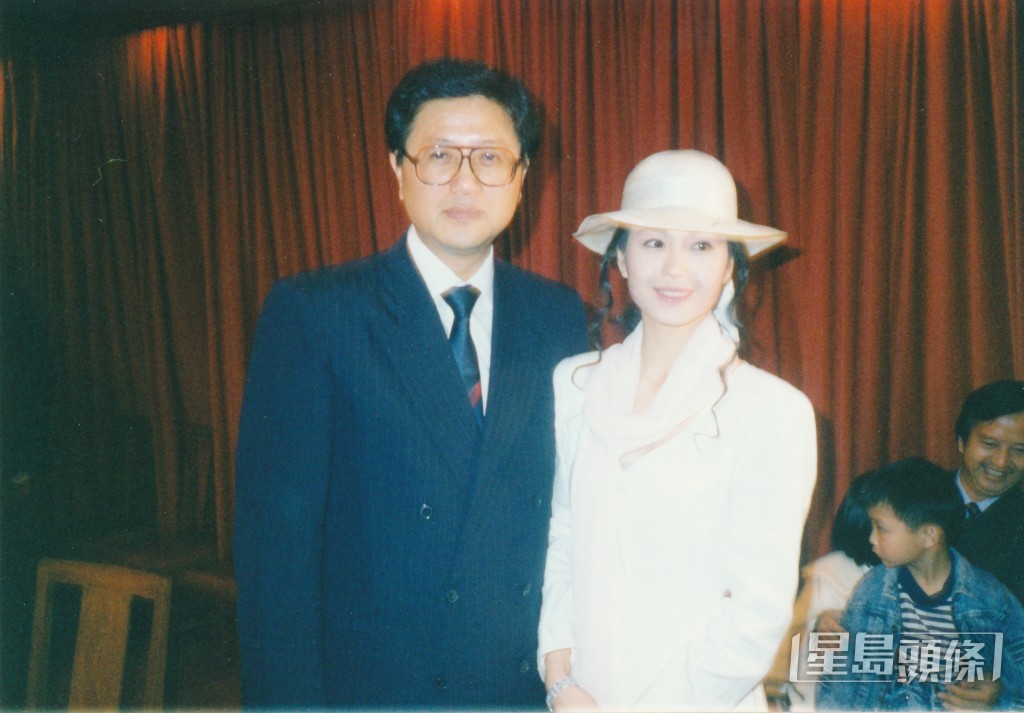 伍詠薇與翁江培年差30歲,發展「忘年戀」。 伍詠薇與翁江培年差30歲,發展「忘年戀」。