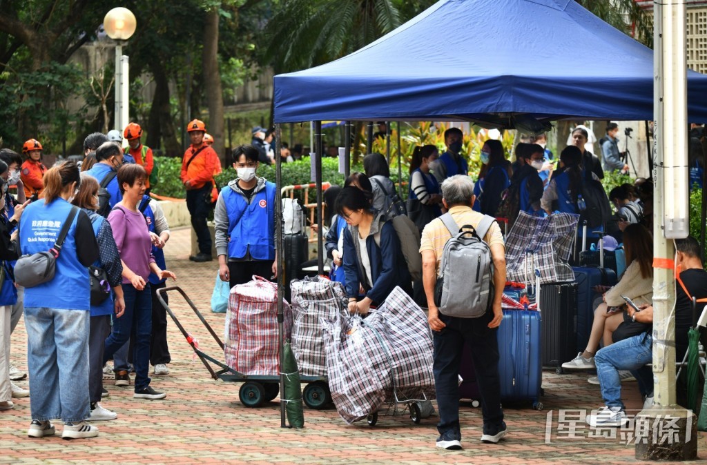 政府指截至今日已處理1 125宗生活津貼申請個案。資料圖片 政府指截至今日已處理1 125宗生活津貼申請個案。資料圖片