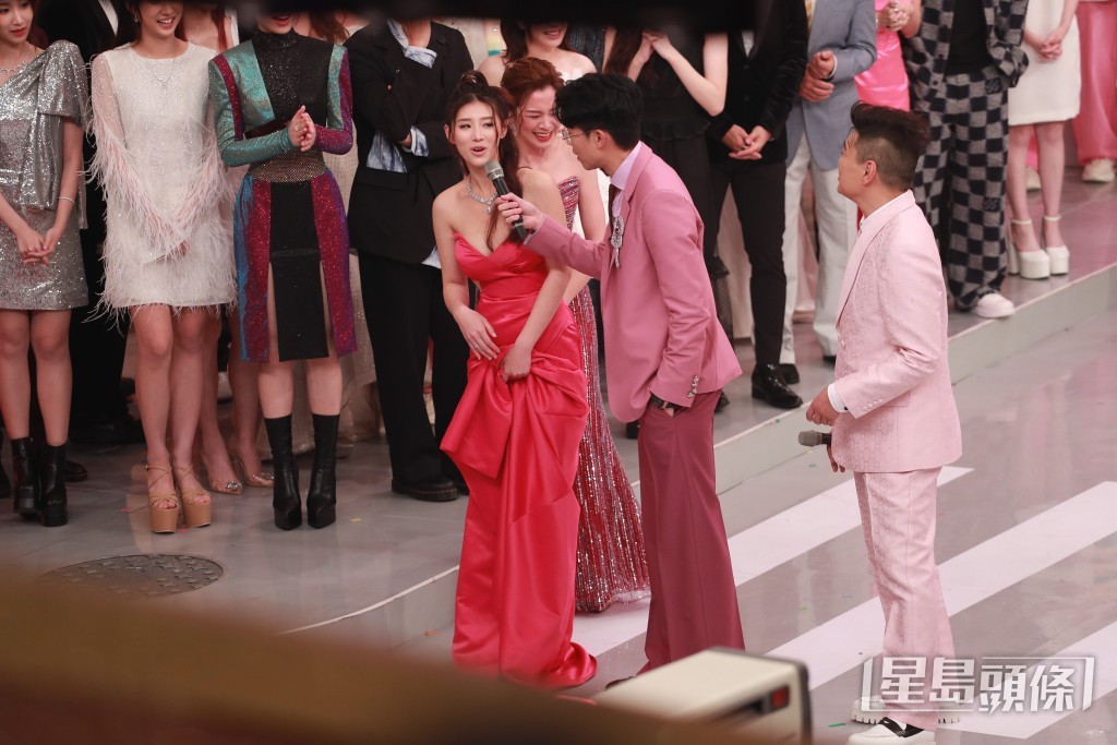 TVB昨晚举行台庆，节目尾段进行大抽奖，郭珮文一脸茫然。