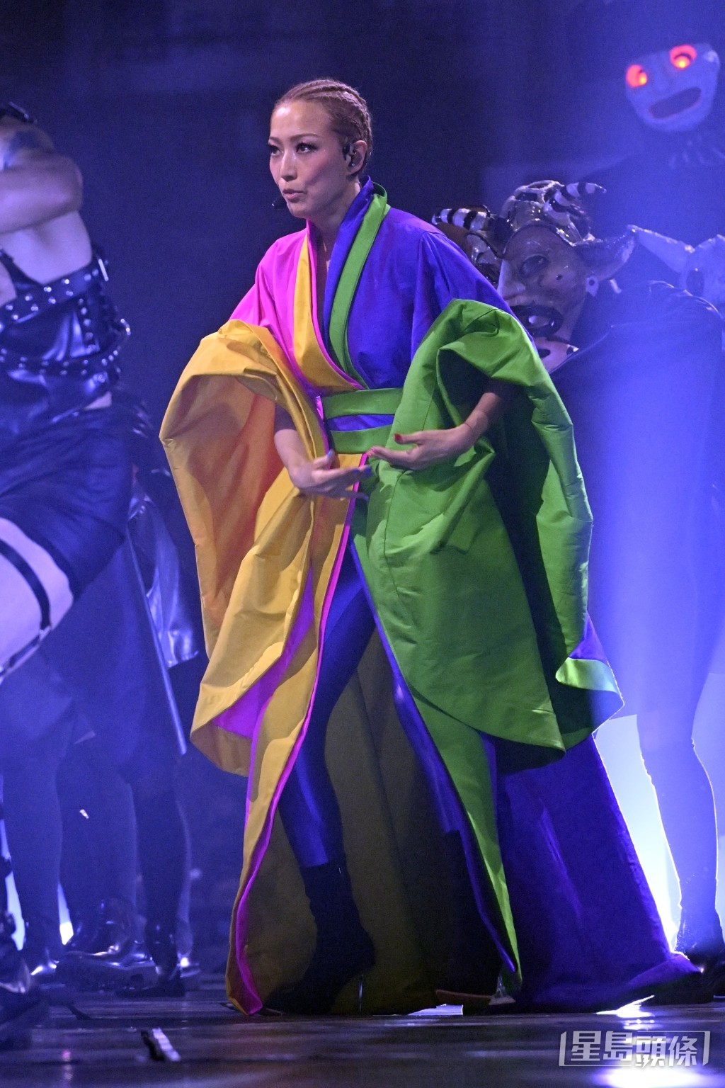 5) Headpiece：Monica Ivena + 和服 Tanglai Joseph Tai