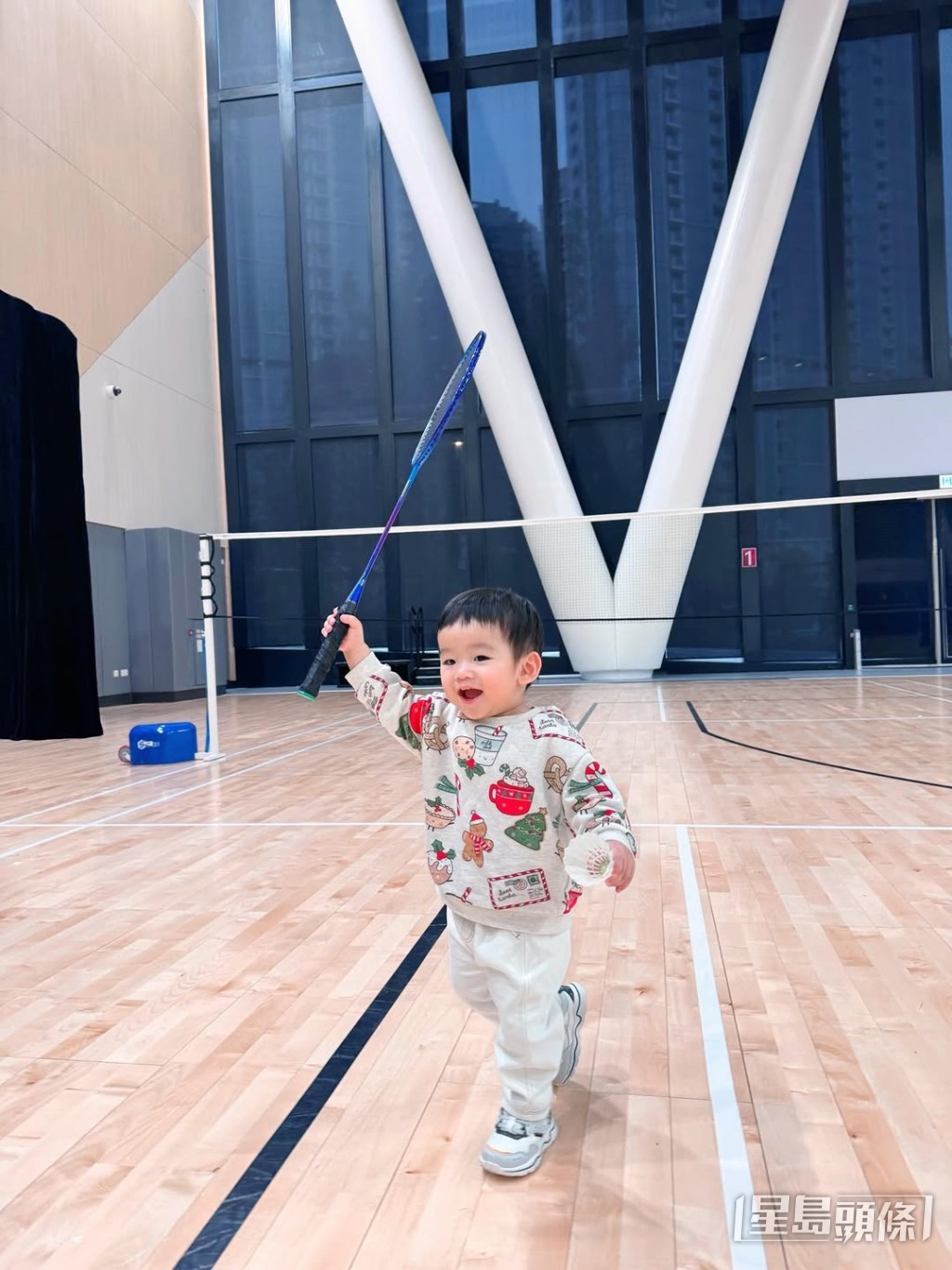 歲半愛兒Darrien精靈活潑。 歲半愛兒Darrien精靈活潑。