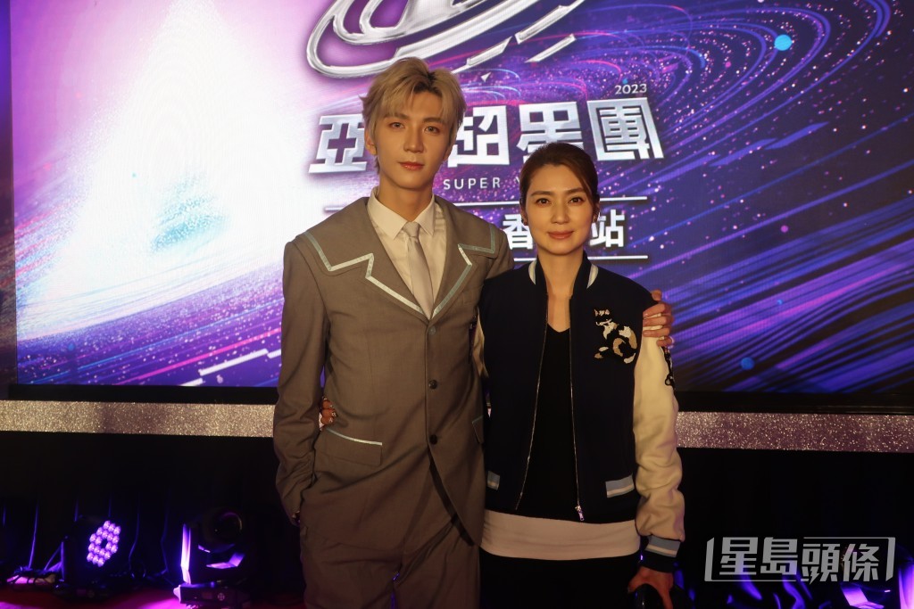 洪欣早前曾從北京返港，現身支持兒子​張鎬濂參加TVB偶像選秀節目《亞洲超星團》。