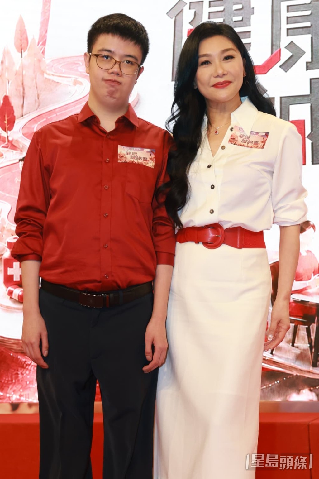 張慧儀母子情深。 張慧儀母子情深。