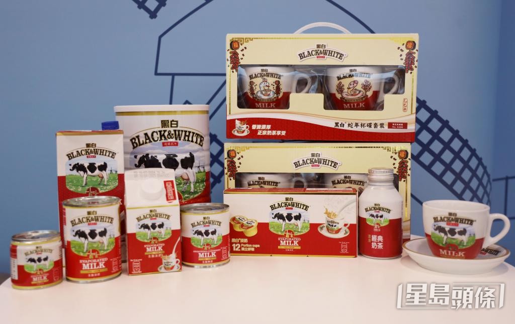 黑白推出多款產品,其淡奶獲逾80%本地茶餐廳採用。 黑白推出多款產品,其淡奶獲逾80%本地茶餐廳採用。
