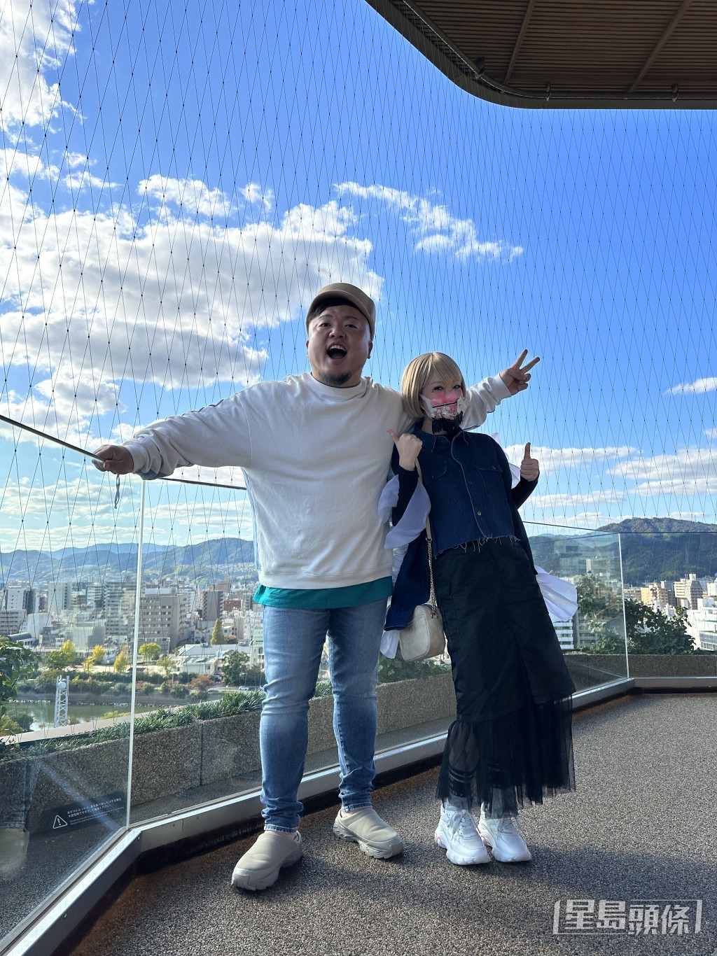 星星兔及日本廣島歌手HIPPY02。 星星兔及日本廣島歌手HIPPY02。