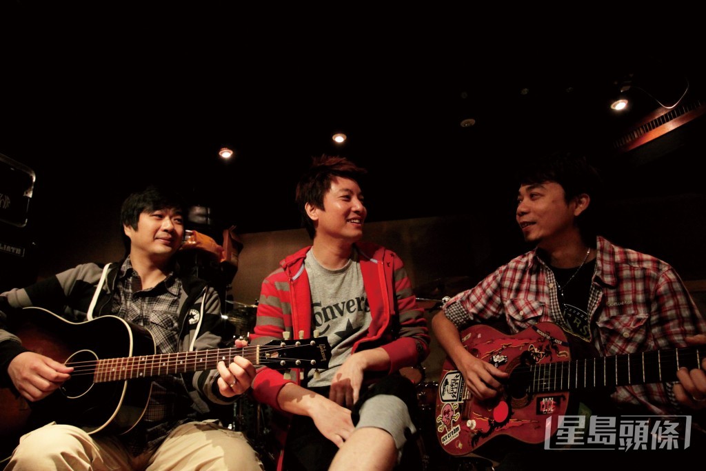(左起)樂隊組合Zen成員鄭偉鴻(低音結他手)、黃和興(主音)、鄧明輝(結他手)。