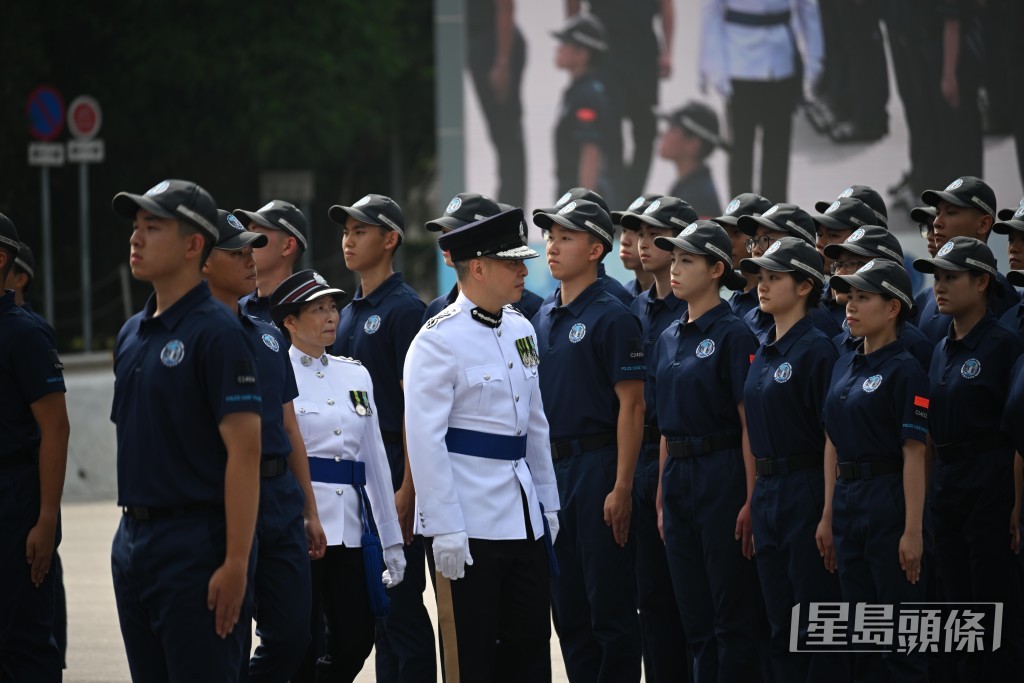 警務處處長周一鳴檢閱首屆「學警預備訓練課程」學員。蘇正謙攝 警務處處長周一鳴檢閱首屆「學警預備訓練課程」學員。蘇正謙攝